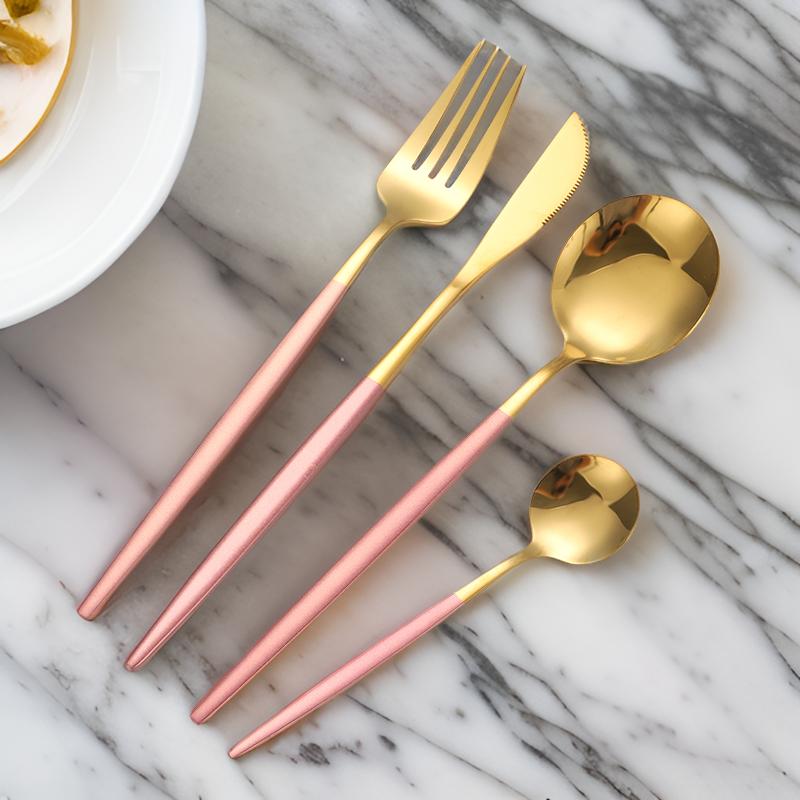 Cheffinger Bestekset - 24 - delig - Voor 6 Personen - TEKZEN