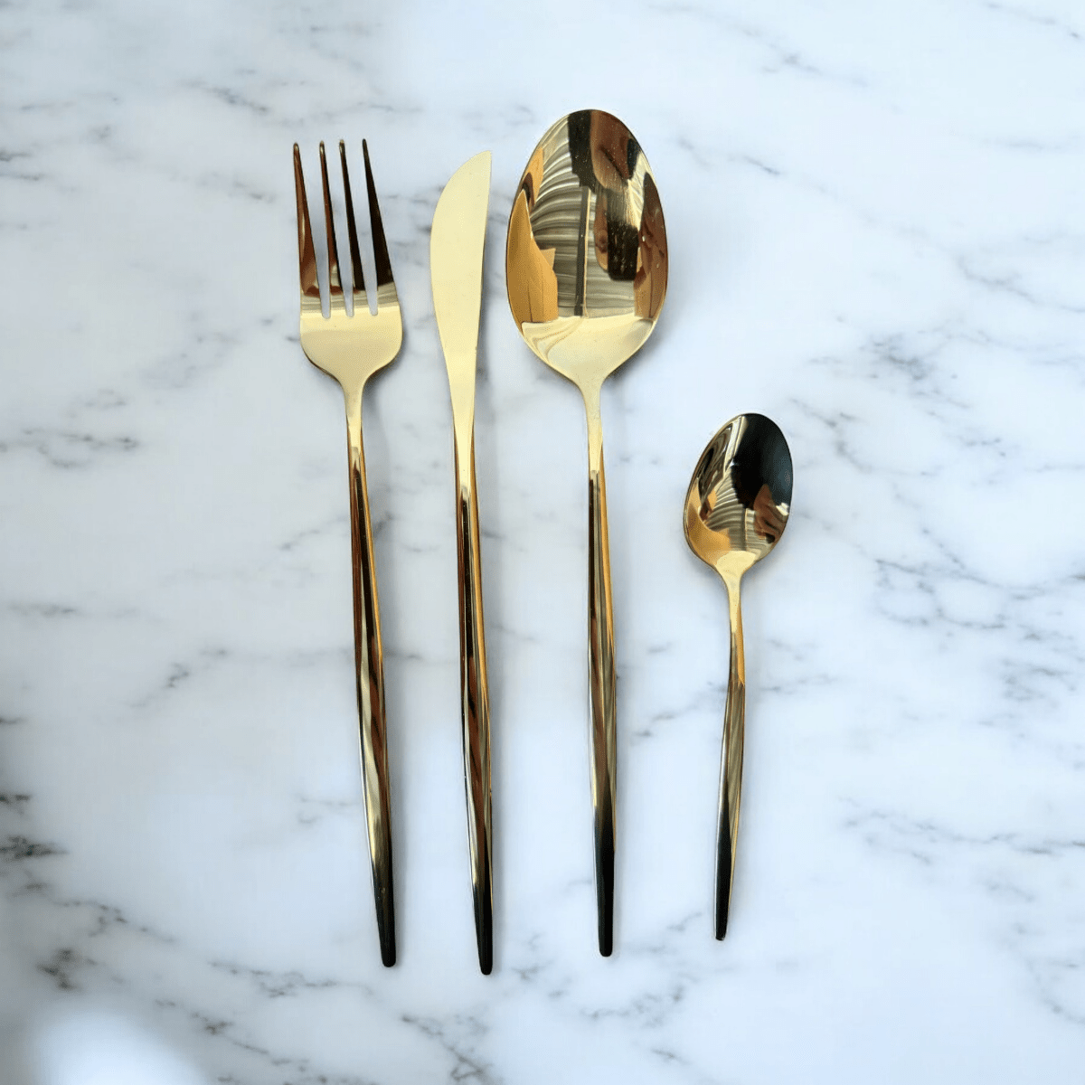 Kadirelli Besteckset 24-teilig Gold Edelstahl Für Personen