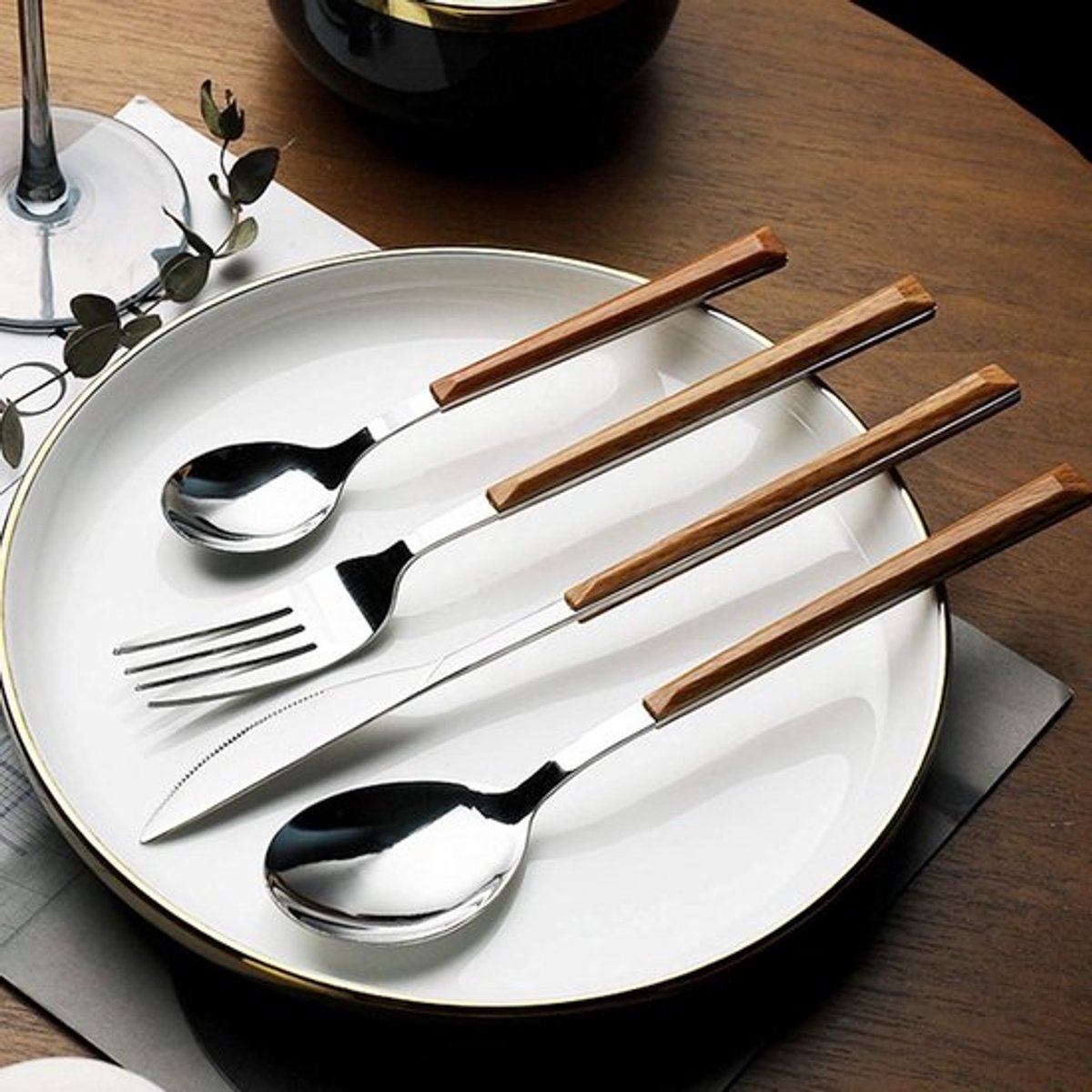 Kadirelli Bestekset - 24 - delig - Hout/Zilver - 6 - Persoons - TEKZEN