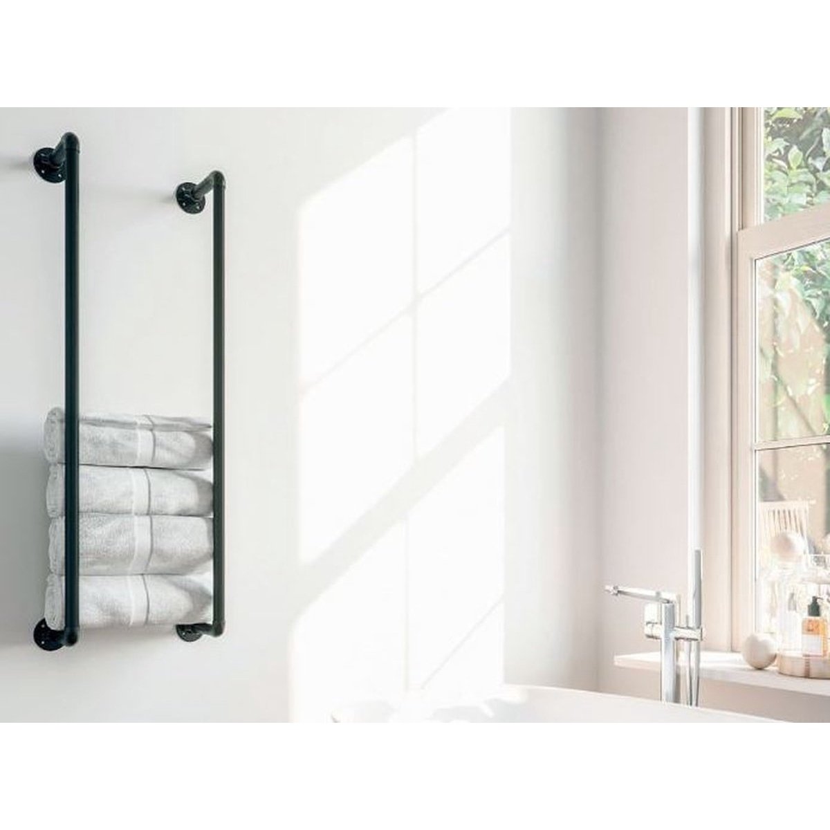 Maclean Handdoekenrek Zwart - Gemaakt van Steigerbuis - Industrieel - Badkamerrekken - TEKZEN