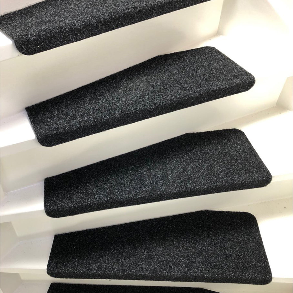 MONOO Naaldvilt Trapmatten Set Recht - Antraciet - 15 Stuks - 65x22x3,5cm - Zelfklevende Trapmat voor Trap - TEKZEN