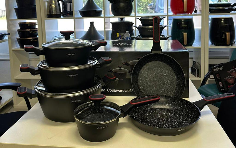 Cchefer Cookware Set - 10 pieces - Black/Red - Induction - With glass lids 