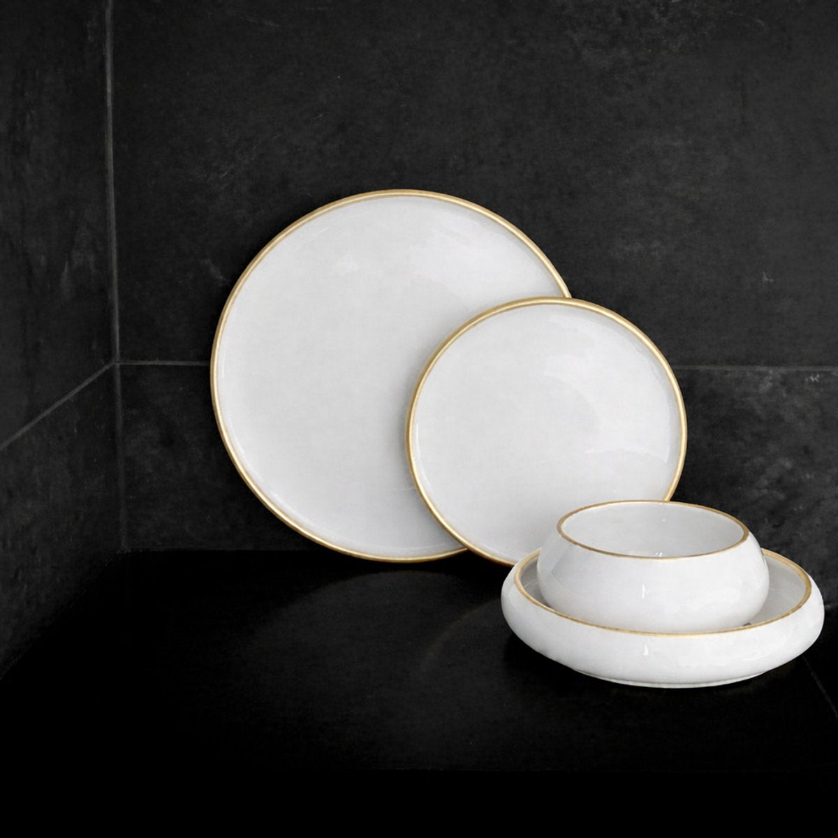 Glozini Osaka - Porseleinen Serviesset Set - Dinner Set - 24-delig - Porselein - 6-Persoons - Wit/Goud – productafbeelding