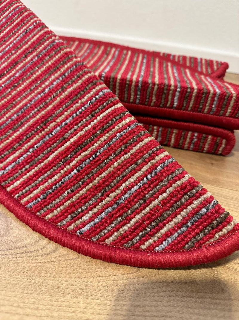 Half Moons for Stairs - Red Multi Striped - 15 Pieces - 56x17cm - Stair mats - Stair mat set