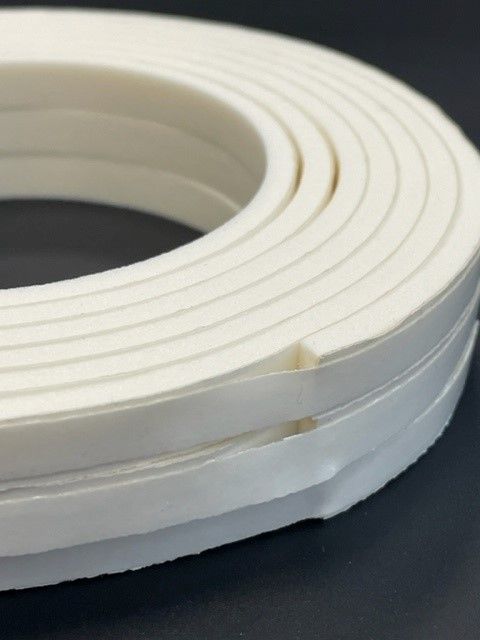Maclean Selbstklebender PVC-Zugluftstreifen I-Profil – Weiß – 9 mm x 4 mm x 7,5 m – Zugluftstreifen 