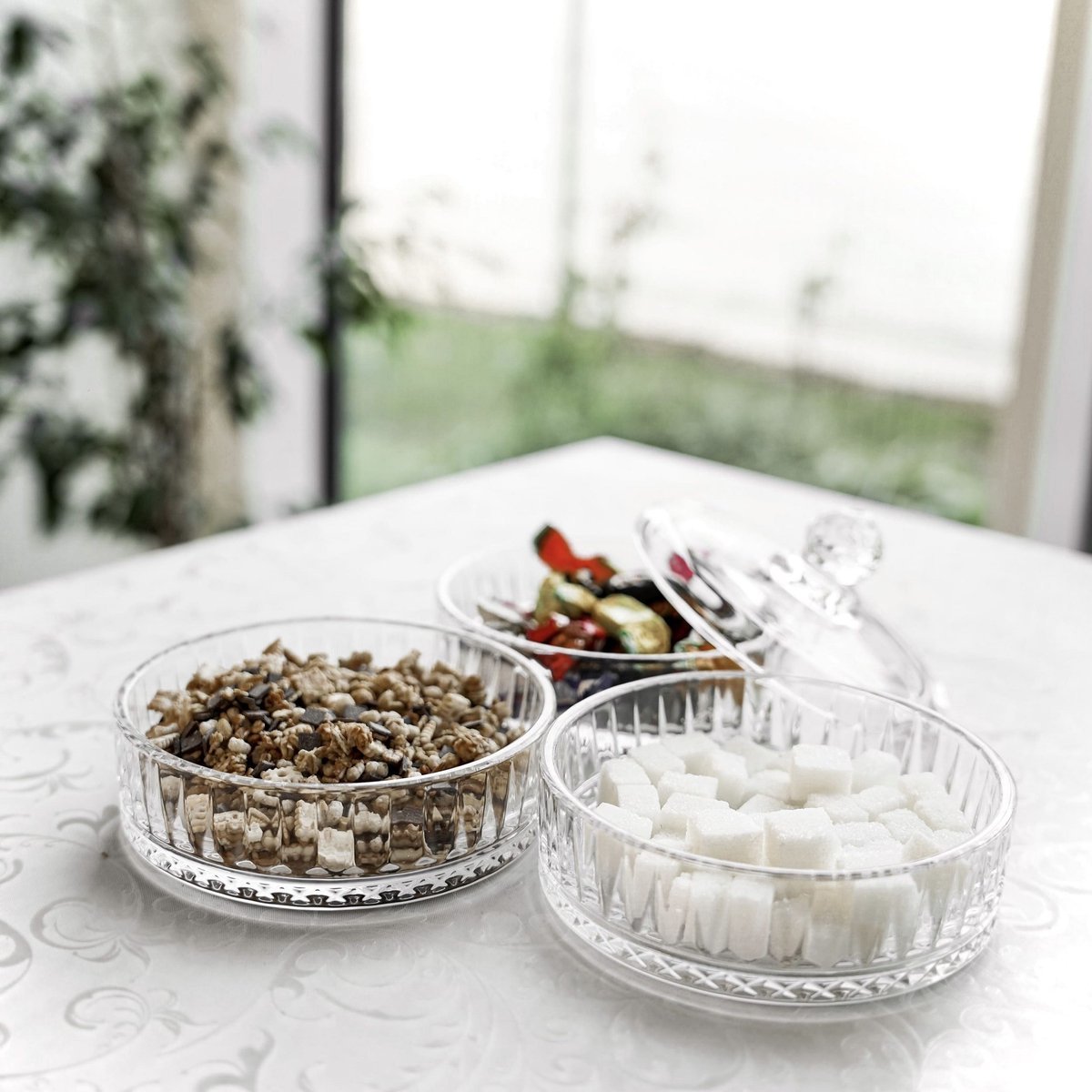 Almina Elisa - Bonbonnière - 3 - Laagse Glazen Voorraadpot - Glazen Snoeppot met Deksel - 16,2 x 13cm - TEKZEN