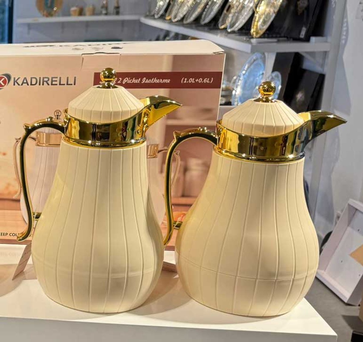 Kadirelli Thermoskan Set van 2 - 1L + 1L - Beige/Goud - RVS Inox - Themosfles - TEKZEN